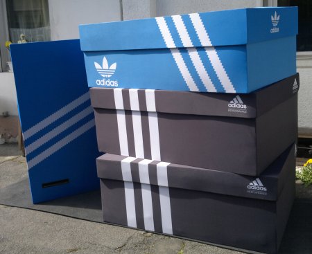 adidas XXL Schuhboxen
